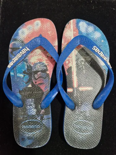 R$ 20,00 | Tam 37/38 | Havaianas | Star Wars | Edição Especial | Masculino | Tam 37/38