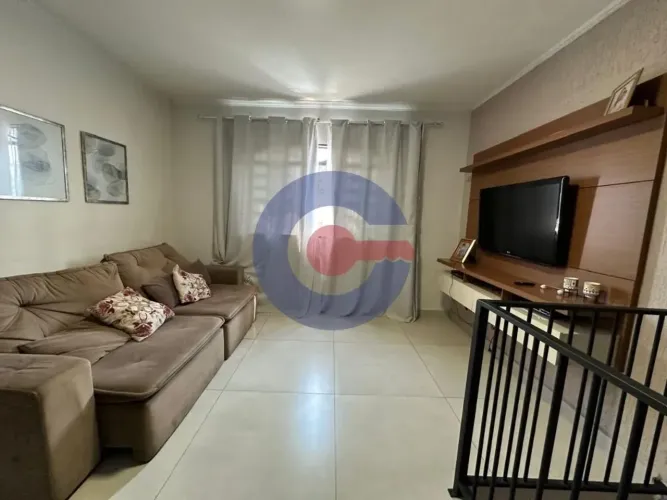 Casa à venda no Centro de Rio Claro com 04 dormitórios e 02 suítes!