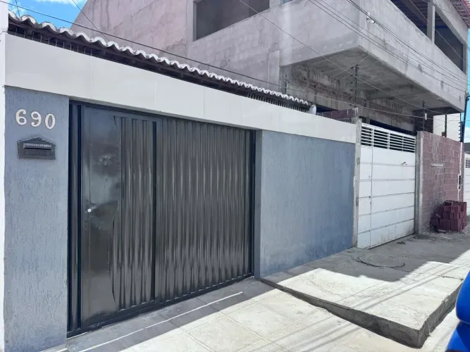 ALUGO CASA NO JARDIM GUARARAPES