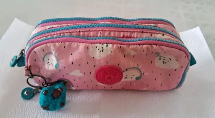 Estojo Kipling modelo Gitroy