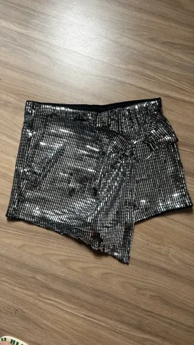 Short saia
