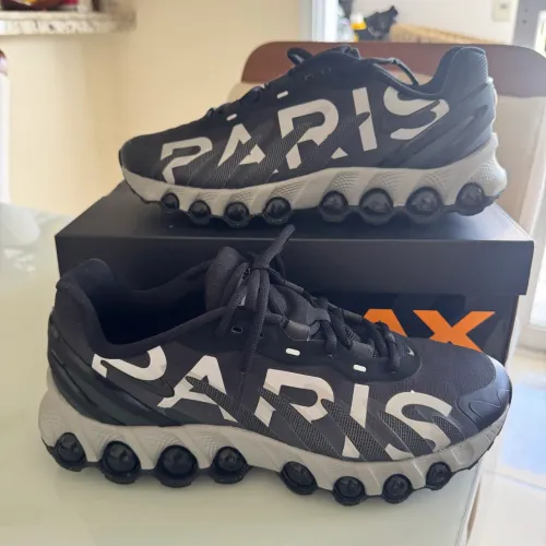Tênis Nike DN8 Paris