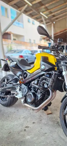 Vendo linda moto BMW 