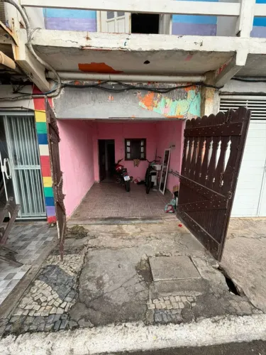Vendo ou alugo kitnet frente a praia?