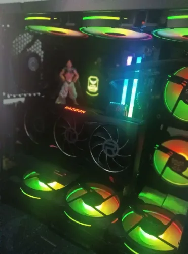 RX 6750 XT Founders Edition 12 Gb