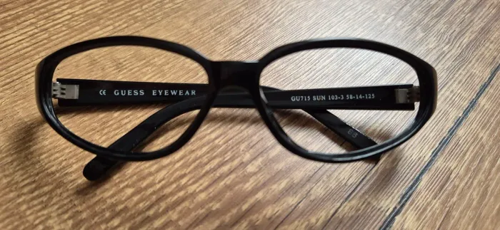 Armação para Oculos Guess preto