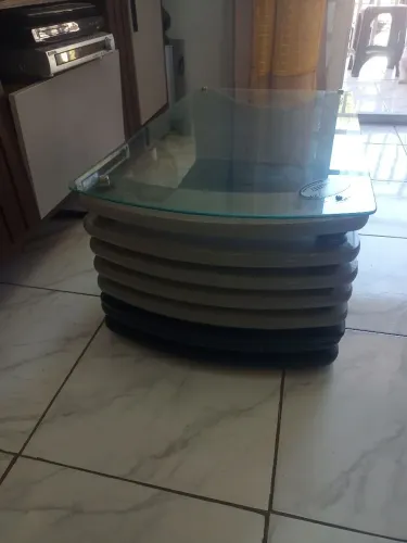 Mesa de vidro para sala