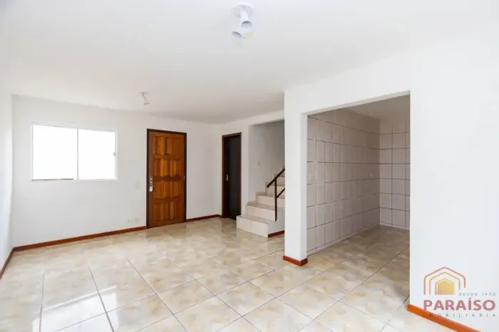 Sobrado com 3 dormitórios para alugar, 90 m² no Cajuru - Curitiba/PR