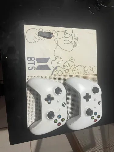 Vendo Xbox one s