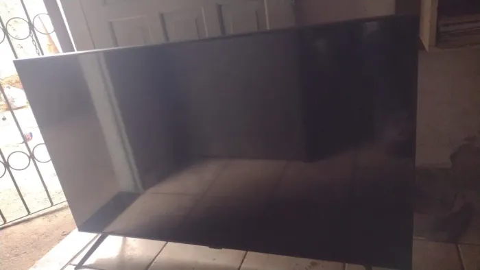 Vendo televisão 50 polegadas com defeito