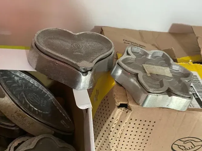peças para artesato de aluminio - flores e folhas diversas