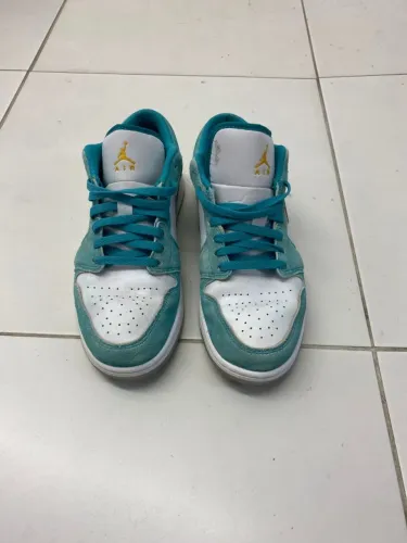 Air Jordan 1 Low GS New Emerald