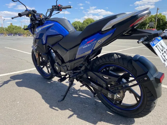 Moto 2025