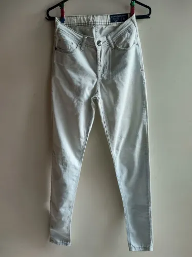 Calça jeans feminina 