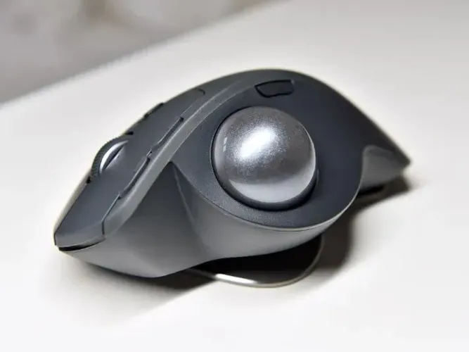 Trackball Mouse Ergonômico Logitech Ergo Bluetooth e USB (wireless)