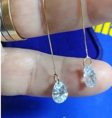 Brincos Pedras Gota Zircônia 10 x7 mm Ouro 18 Kilates Peso 1.90 Gramas                    