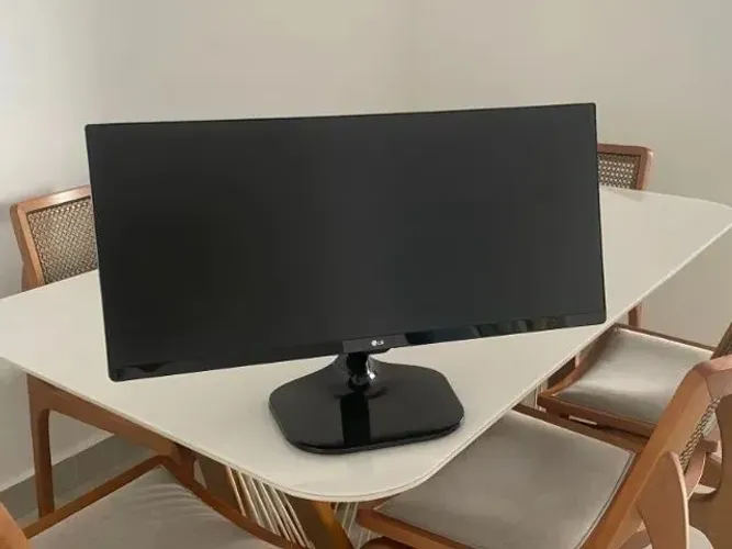 Setup Completo: 2 Monitores + Suporte Articulado Triplo