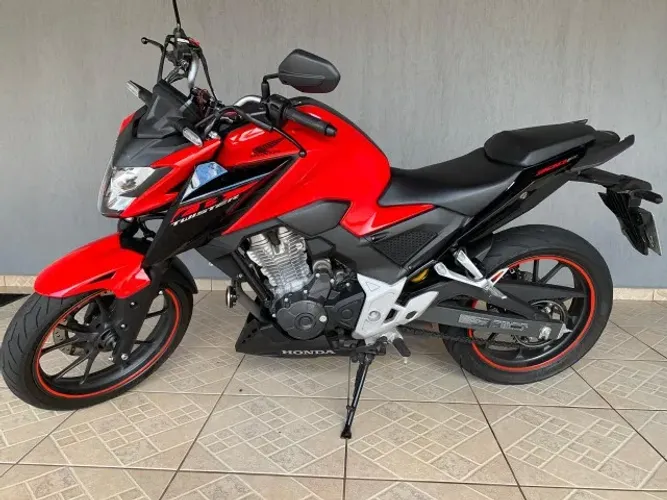 Honda CB300F Twister