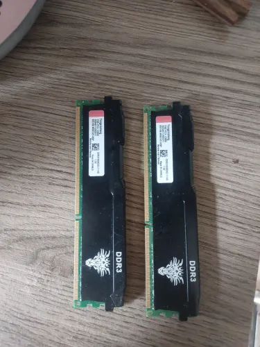 2 pentes de ram 4gb NOVOS ddr3 1600mhz