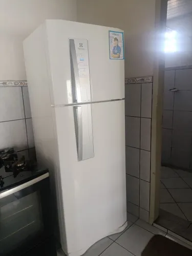 Refrigerador Eletrolux DF52 em perfeito funcionamento, Frost Free 460L