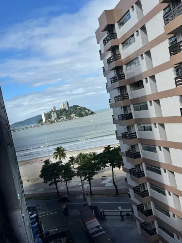 Apartamento em Frente à Praia | Centro de São Vicente | Semi Mobiliado