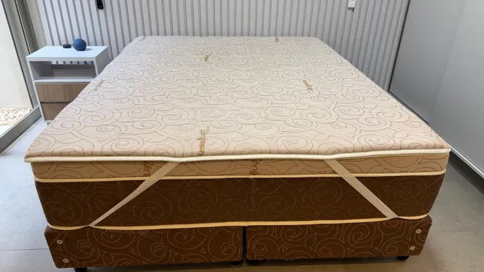 Cama box queen Kenko