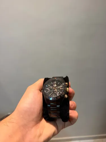 Relógio Festina Ceramic preto.