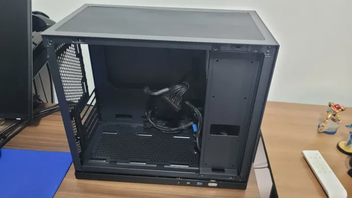 Fonte Corsair RM850 Gold + Gabinete Aigo DS210