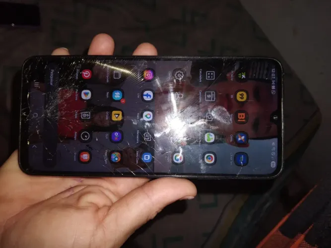 Celular A05,1 ano 6meses de uso,tem nota e caixa