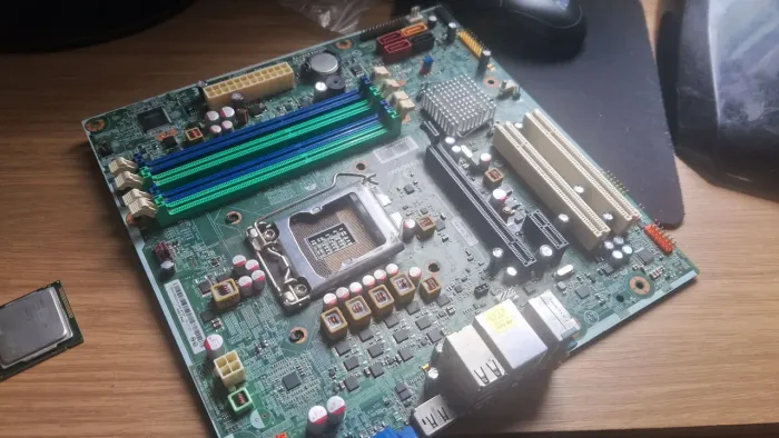 Placa Mãe 1155 Lenovo 4 Slots