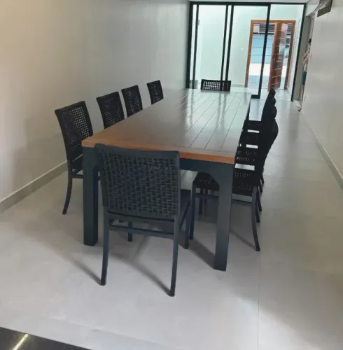 Mesa área gourmet