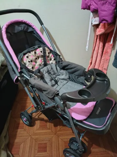 Carrinho de bebê berço marca cosco