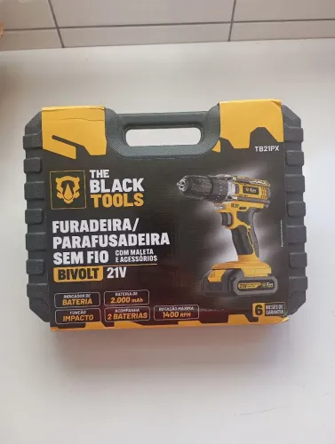 Vendo furadeira parafusadeira de impacto BLACKTOOLS profissional nova