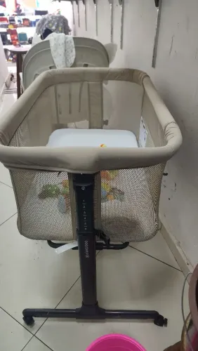Berço infantil acoplar na cama com regulagem de altura