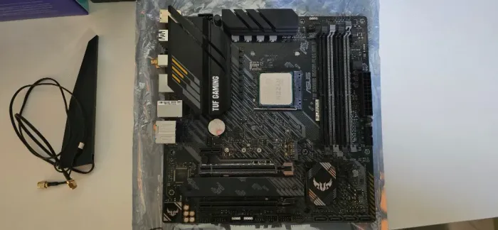 KIT AM4 - Ryzen 5 5600X, Asus B550M-PLUS WIFI II, Memórias RAM 2x8GB 16GB 3600MHz CL14