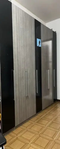 Estou doando guarda roupa , armários de cozinha , rack  e escrivaninha DOAÇÃO.