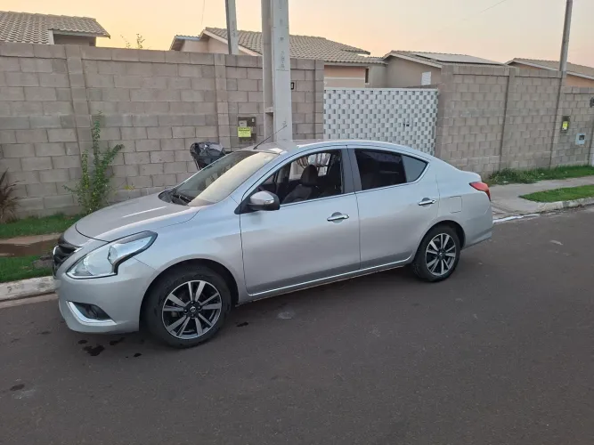 Nissan Versa SL 1.6 16V Flexstart 4P Aut. 2019