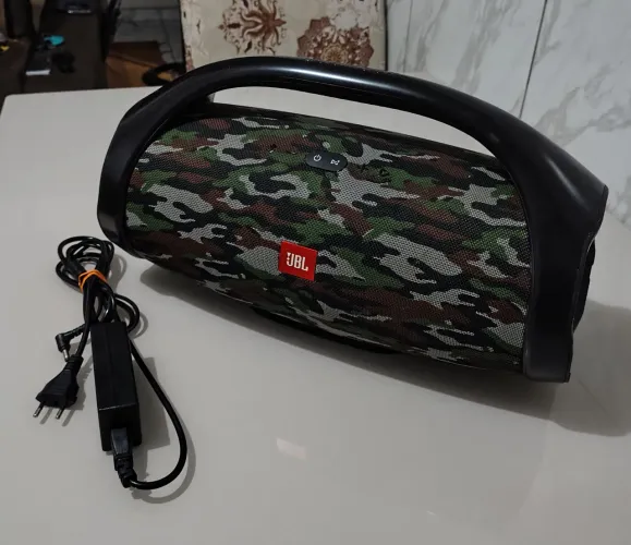 Caixa de som JBL boombox 1
