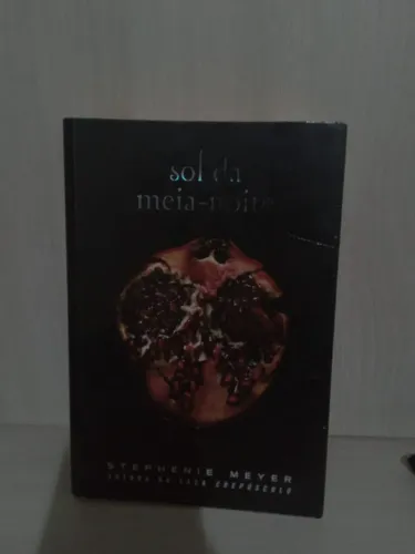 Livro O Sol da Meia-noite de Stephenie Meyer