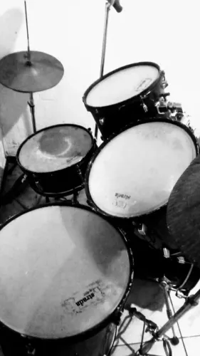 Vende-se bateria