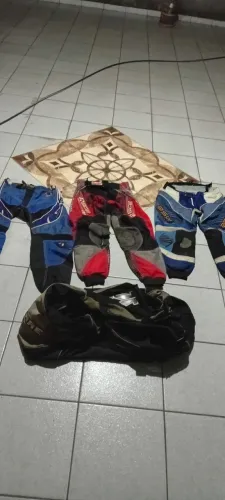 vendo equipamentos de motocross usados