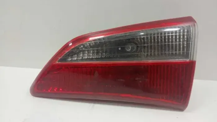 Lanterna Tampa Traseira L/d Hyundai Hb20 Hacth 2013 Á 2015