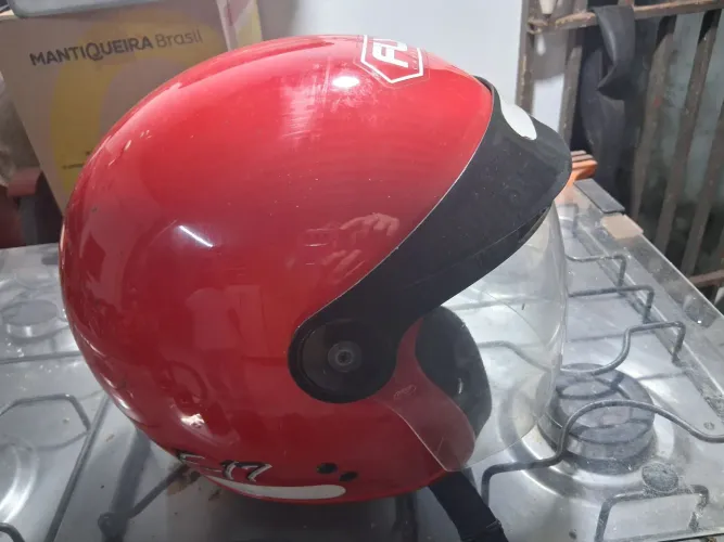 Capacete tamanho 58
