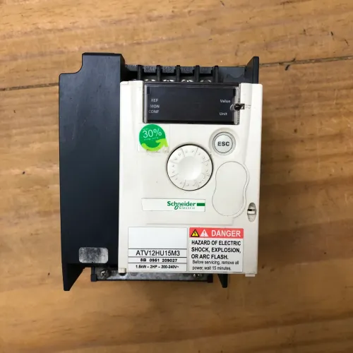 Inversor de Frequência Schneider Eletric Altivar 12