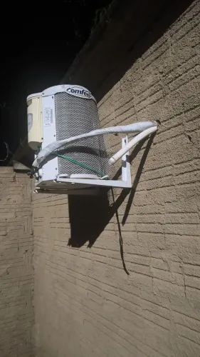 Ar condicionado 9 mil BTUs comfee 