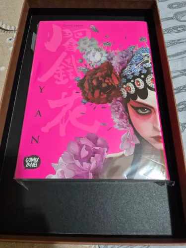 Livro mangá Yan,escrito Chang Sheng.Contem 344 páginas.