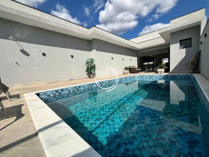 Casa Térrea Cond. Bounganville - Zona Leste - Piscina - 3 suítes - escritório - Gourmet