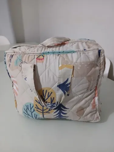 Vendo essa bolsa infantil unisex pouco uso de tecido macio Tamanho M 