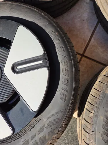 Jogo de Rodas, Pneus e Calotas Geely EX2 Pro Originais