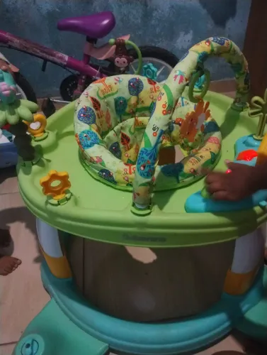 Andadeira infantil 